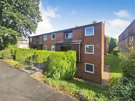 1 bedroom flat for sale in The Pointe, Cheadle Hulme Village, SK8.